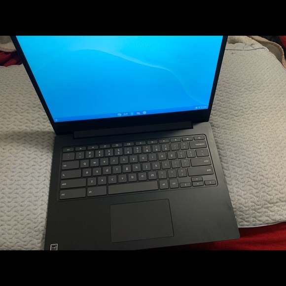 Chrome book - Picture 2 of 2